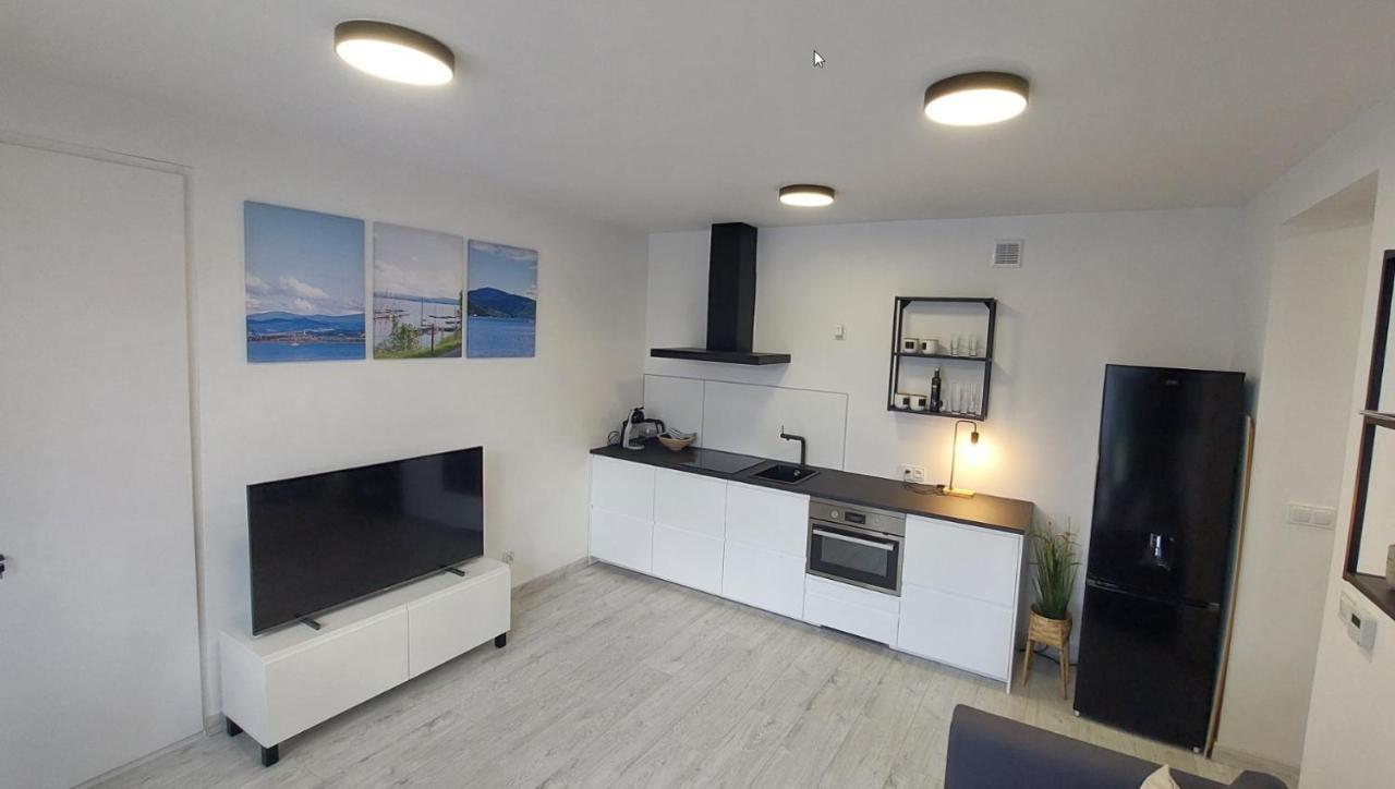 Laguna24 Jezioro Zywieckie Klimatyzowany Apartament 40 M2 Зажече Екстериор снимка